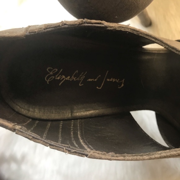 Elizabeth & James Nubuck E-Milla Heels 8 1/2 - Picture 5 of 6